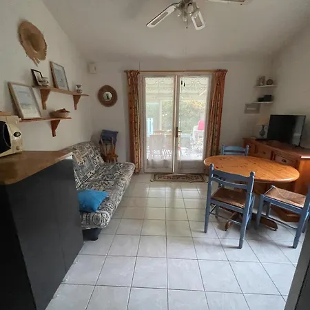 Holiday home Mini Jumelee Hameau Du Soleil Vendres