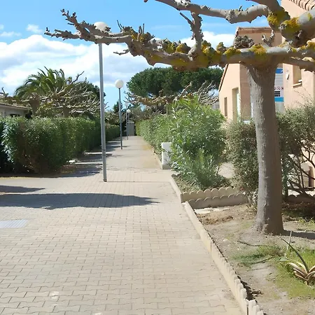 Holiday home Mini Jumelee Hameau Du Soleil Vendres